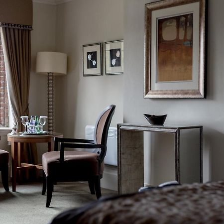 Western House Hotel At Ayr Racecourse Esterno foto
