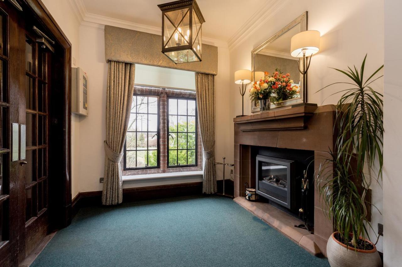 Western House Hotel At Ayr Racecourse Esterno foto
