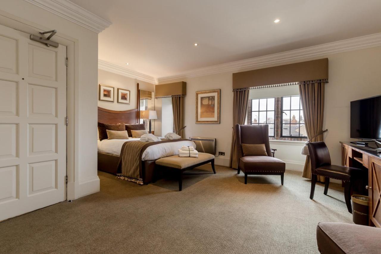 Western House Hotel At Ayr Racecourse Esterno foto