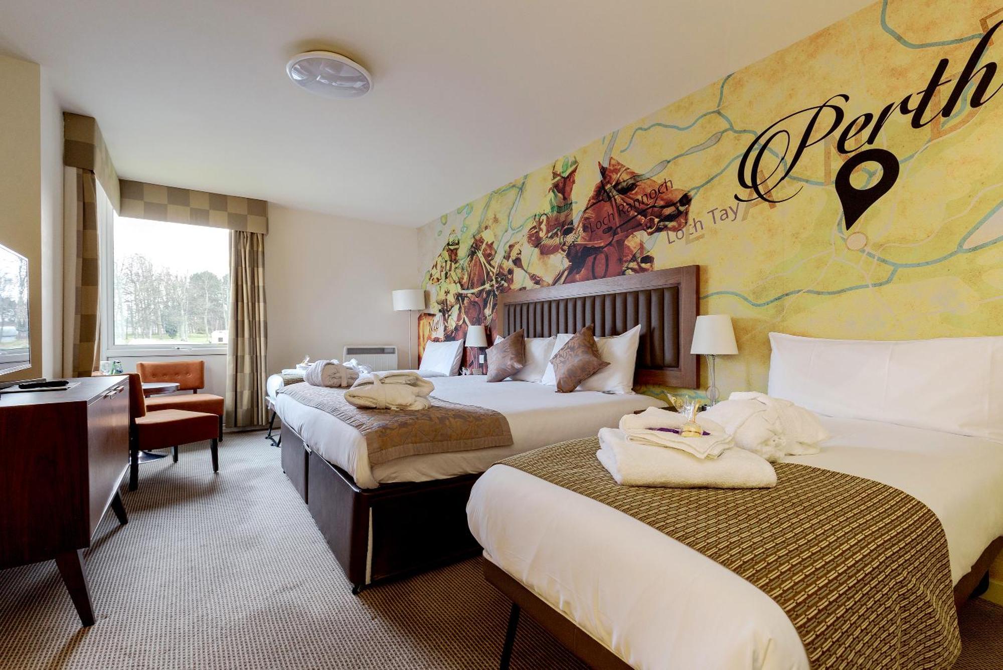 Western House Hotel At Ayr Racecourse Esterno foto