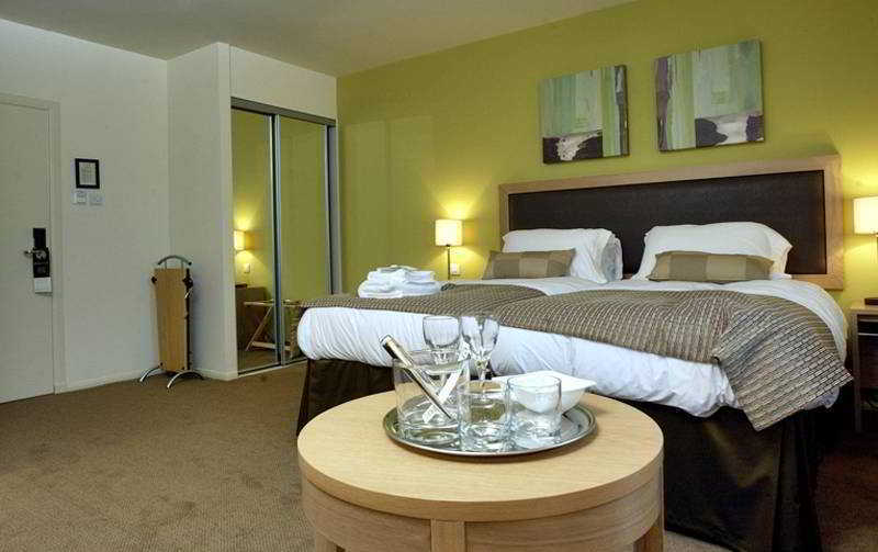 Western House Hotel At Ayr Racecourse Esterno foto