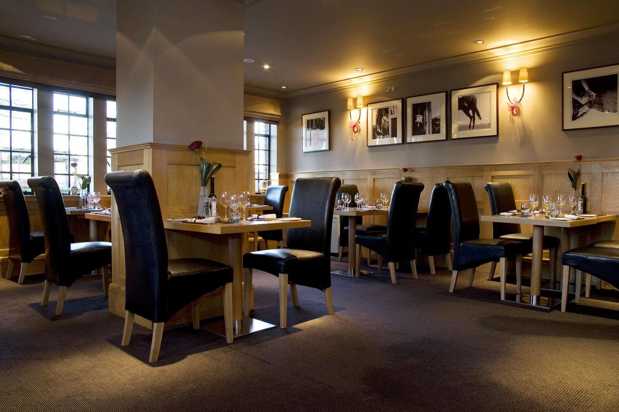 Western House Hotel At Ayr Racecourse Esterno foto