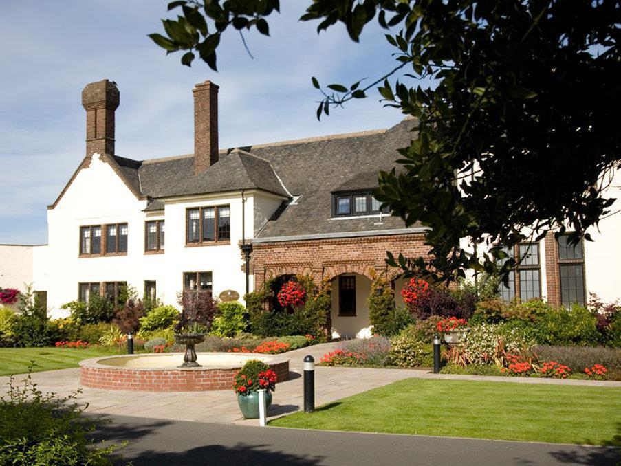 Western House Hotel At Ayr Racecourse Esterno foto
